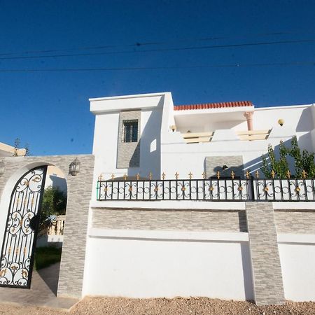 Villa Meublee Avec Piscine Et Abri De Voiture Erriadh Ngoại thất bức ảnh